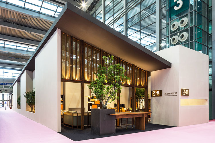 上海展會展臺搭建：小展位怎樣設(shè)計才能大氣？