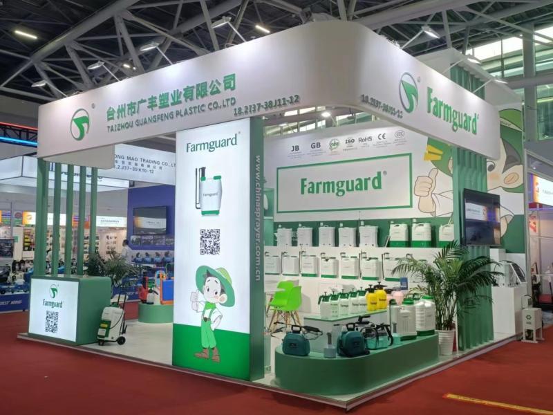 華裕電器集團(tuán)的第135屆獲獎廣交會展位設(shè)計搭建圖片