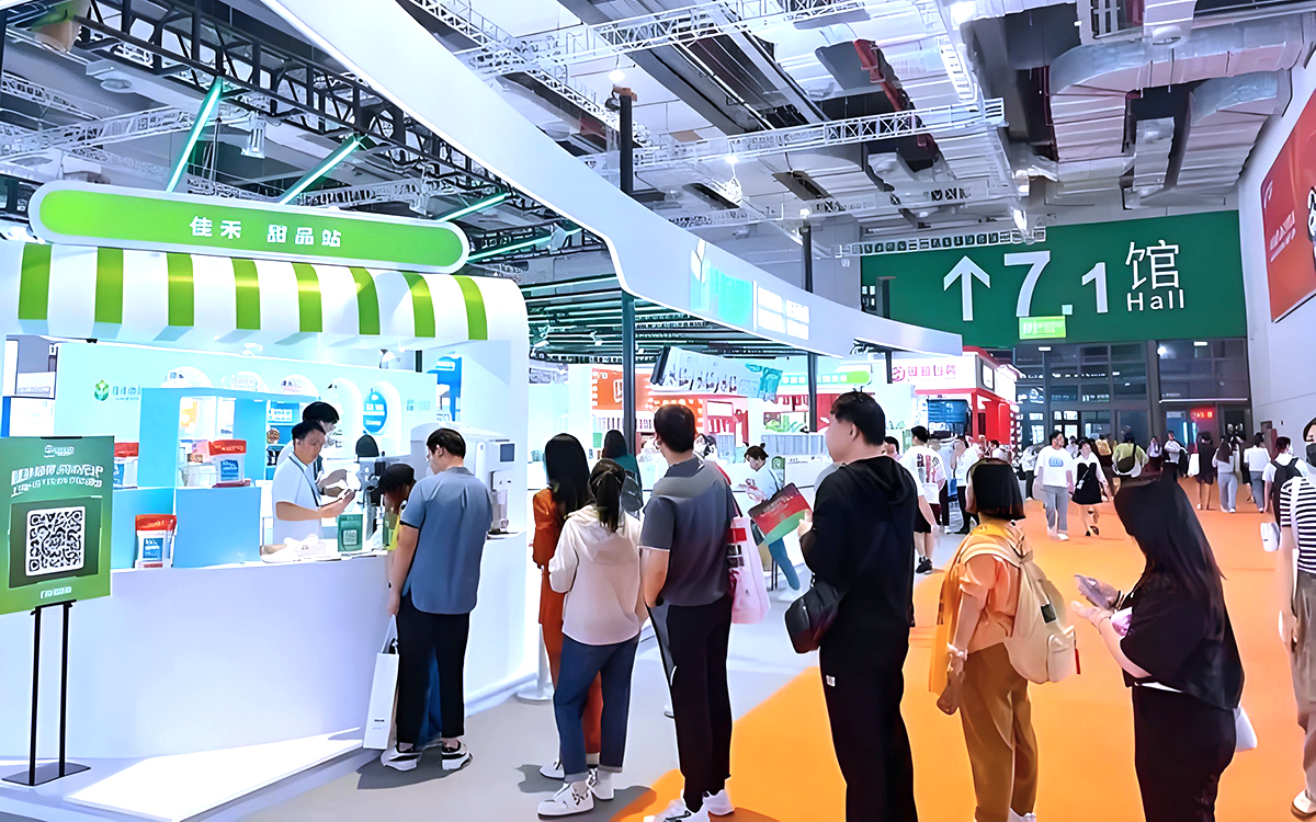 食品展會(huì)設(shè)計(jì)中的現(xiàn)場試吃區(qū)布置