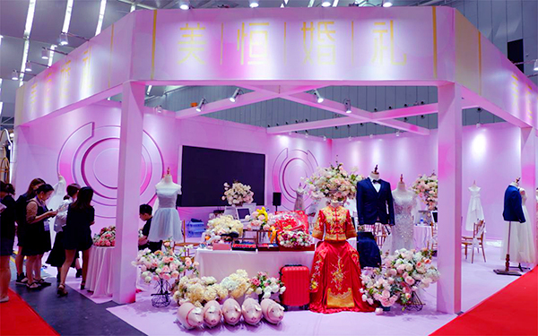 揭秘婚博會(huì)展臺(tái)搭建設(shè)計(jì)，如何3秒吸引新人？