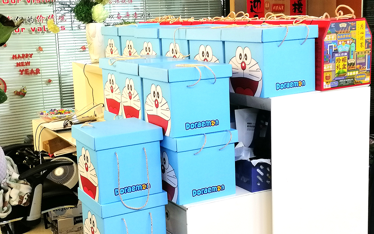 雙節(jié)同慶暖人心！圓桌國(guó)際展覽公司為員工送上豪禮